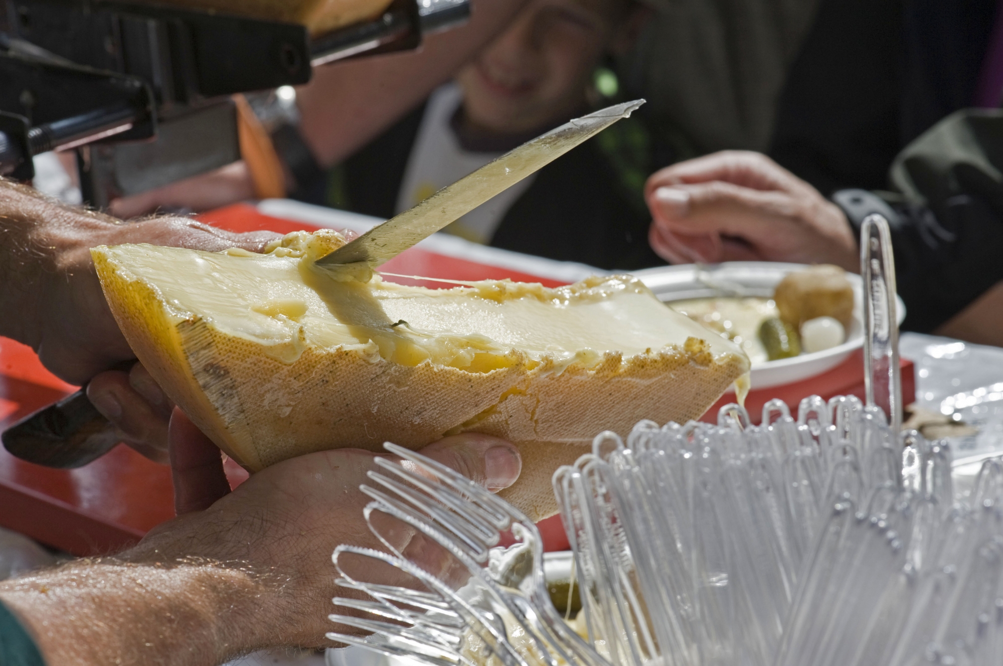 Ce dimanche 25 août, les amateurs de raclette pourront déguster les fromages de cette année à l'alpage de l'Au de Morge, sur Saint-Gingolph.