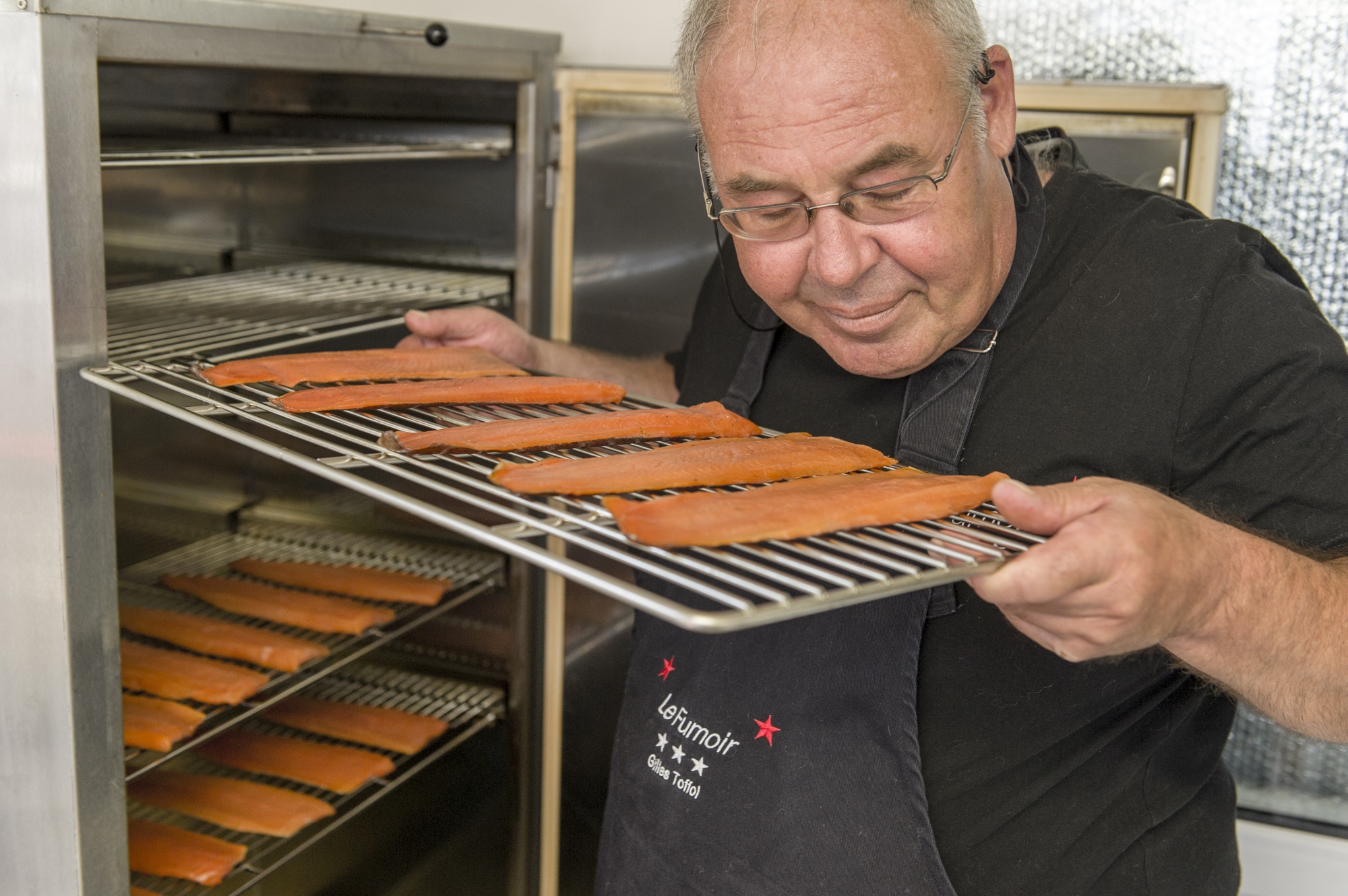 Gilles Toffol se sert de son nez plutôt que d'une minuterie pour savoir si son filet est prêt.