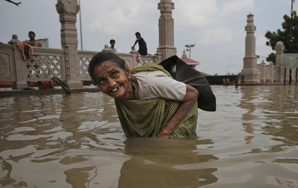 Les pluies tardives de la mousson ont été particulièrement intenses ces derniers. Ici, le Gange a débordé à Varanasi.