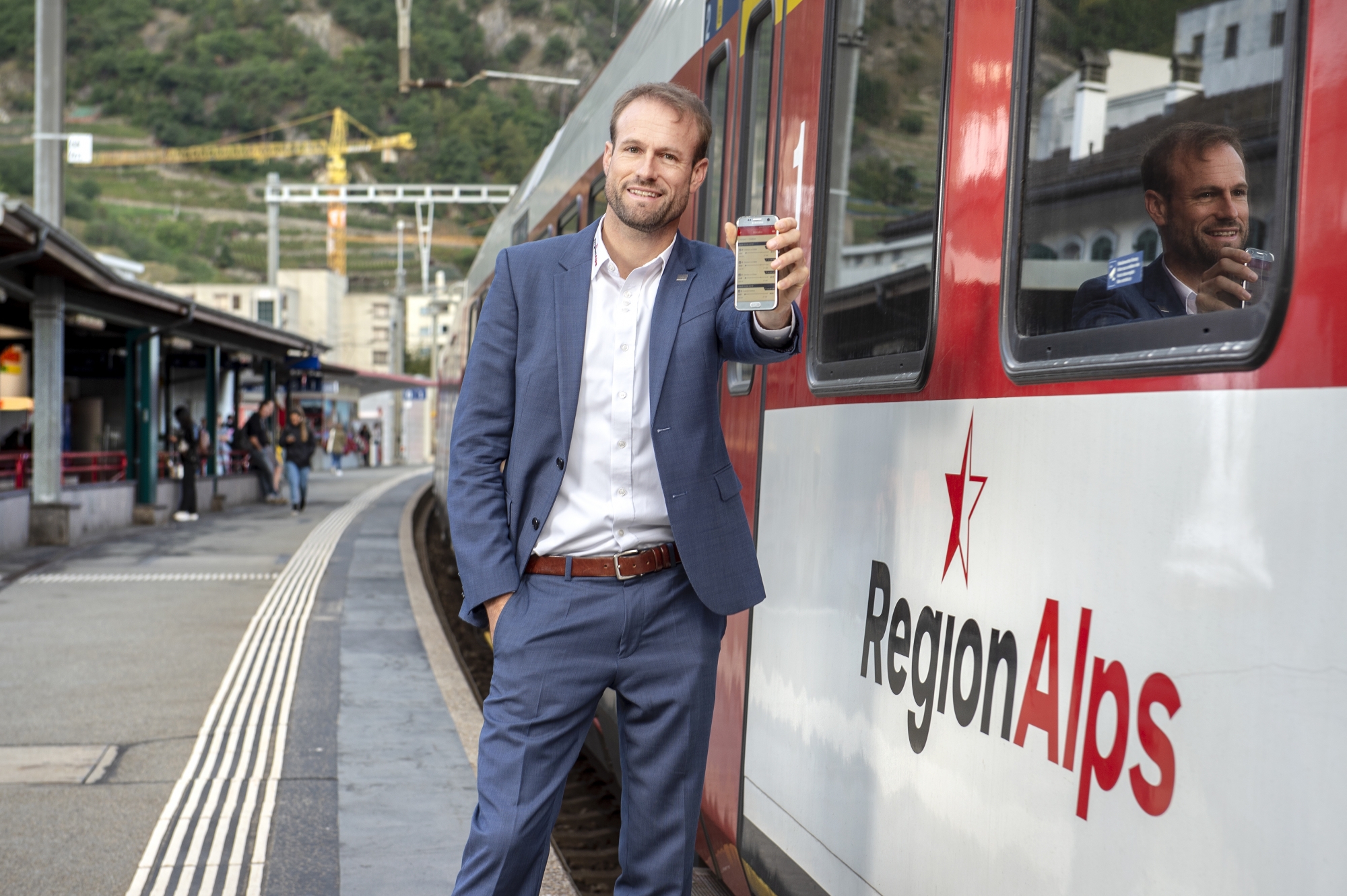 En un mois, RegionAlps a écoulé près de 3000 billets dégriffés pour ses deux lignes. Directeur de la société, Yves Marclay voit en cela la preuve que l'intérêt des voyageurs est réel même pour les trajets régionaux. 