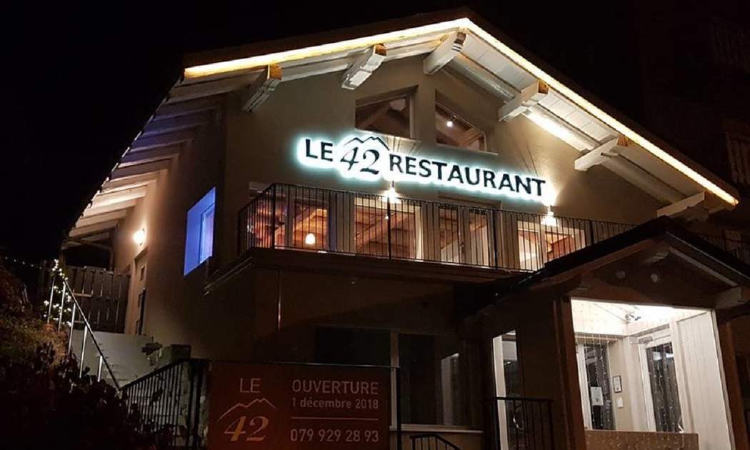 Le restaurant Le 42 à Champéry fait son entrée au guide français avec la note 15, la meilleure des nouveaux promus.