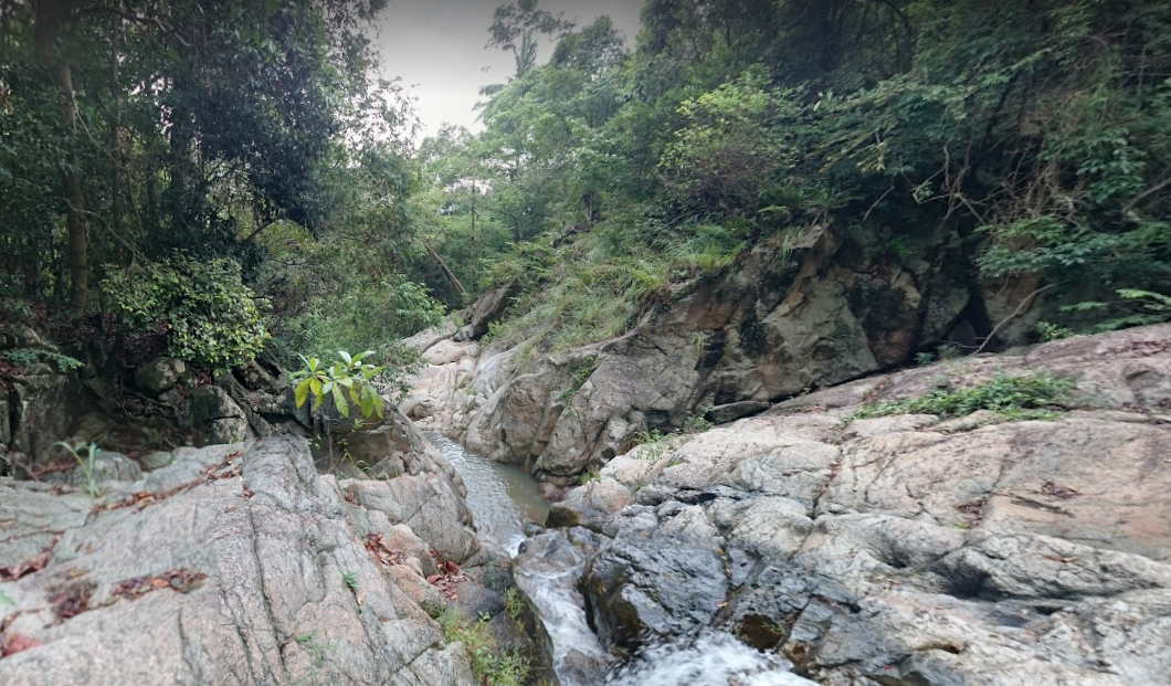 Le jeune homme de 33 ans est tombé dans la cascade de Na Mueang 2, au même endroit qu'un touriste espagnol, décédé en juillet.