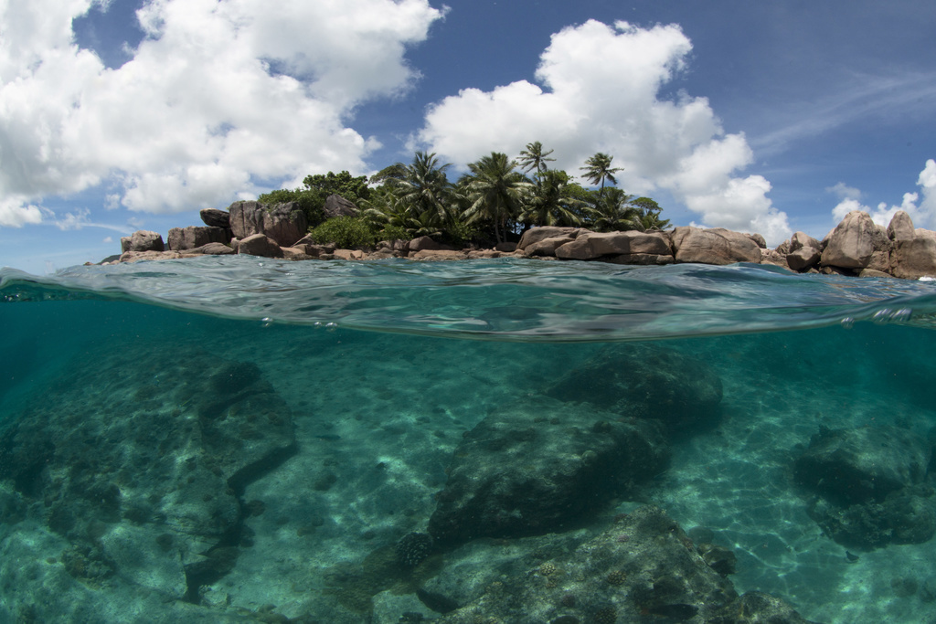 Les Seychelles sont un paradis pour les touristes, mais pas que, estime la France.