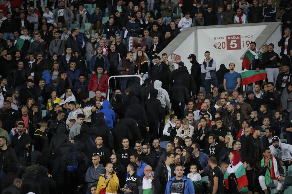 Une frange du public présent dans le stade à Sofia s’en était pris verbalement aux joueurs noirs de l’équipe anglaise.