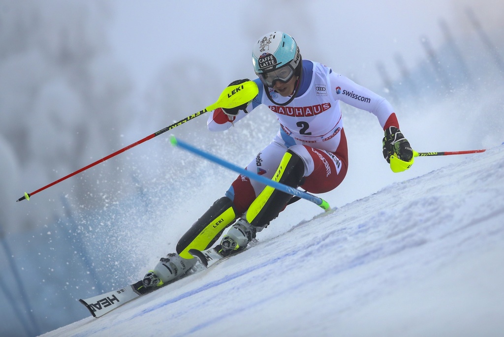 Wendy Holdener est la meilleure Suissesse après la première manche. Mais elle pointe à plus d'une seconde et demie de Petra Vlhova.