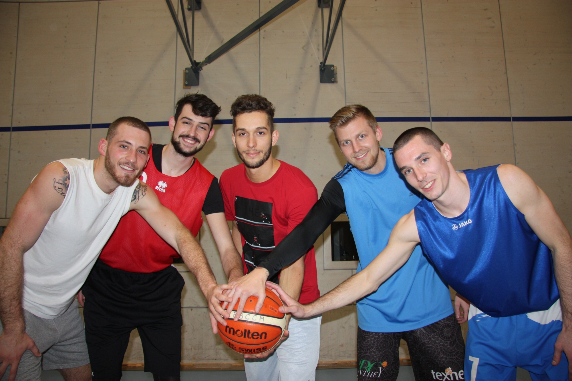 David Fossert, Ludo Grau, Gaël Barman, Milos Rajic et Chris Lhermitte se frotteront aux Lions de Genève ce dimanche. 