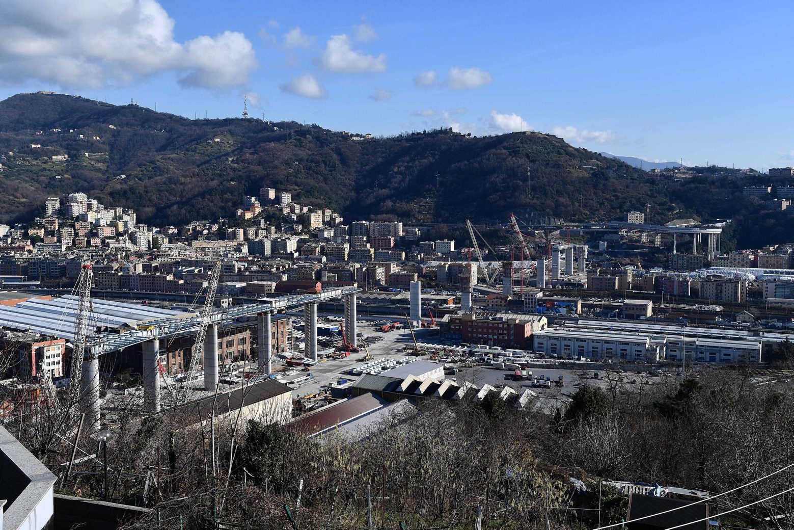 epa08114635 A general view of the new Genoa motorway bridge, in Genoa, northern Italy, 09 January 2020. The Morandi highway bridge partially collapsed on 14 August 2018, killing 43 people.  EPA/LUCA ZENNARO ITALY  CONSTRUCTION MORANDI BRIDGE