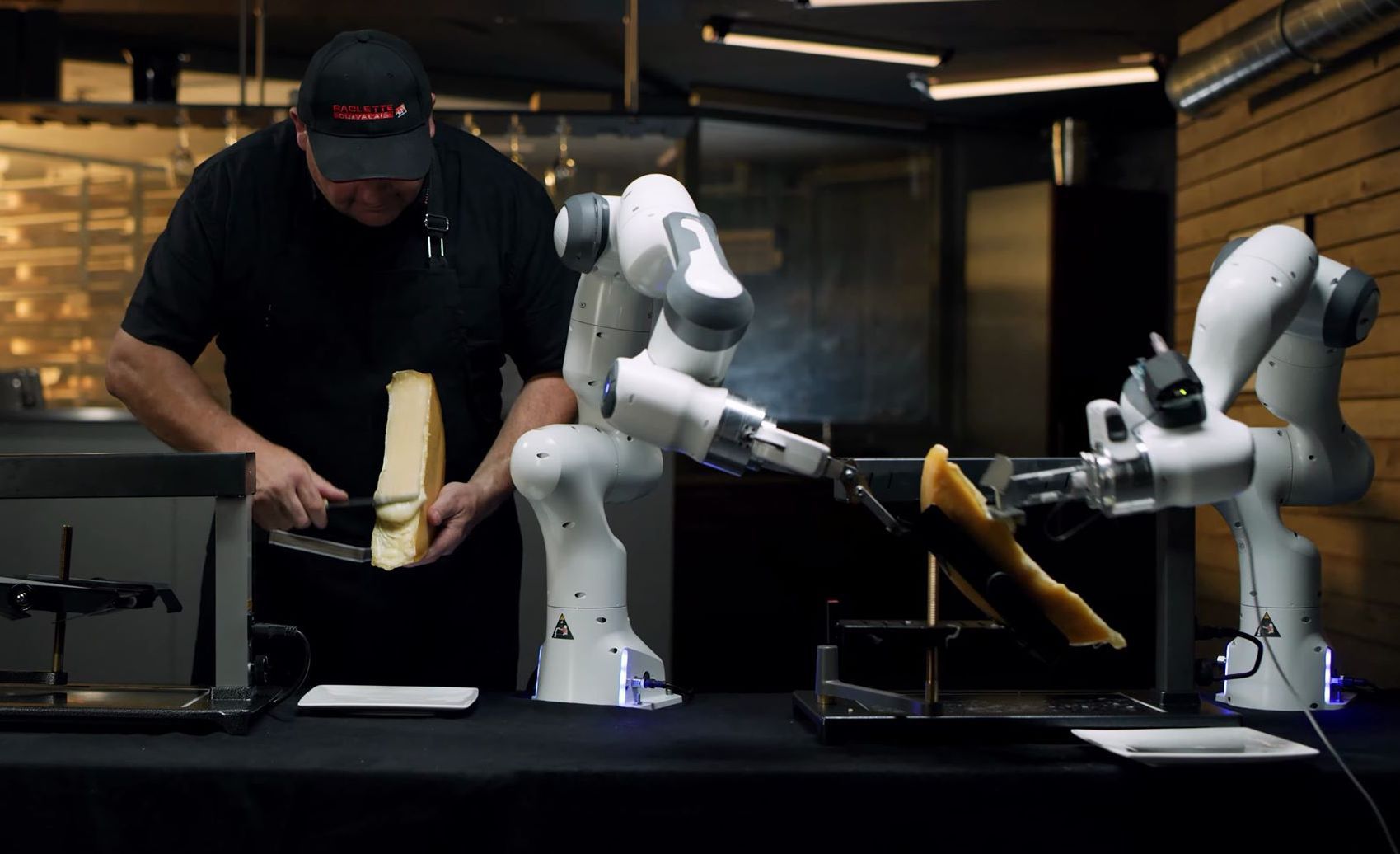 La vidéo de présentation du Roboclette, qui met en scène Eddy Baillifard, a fait un carton.