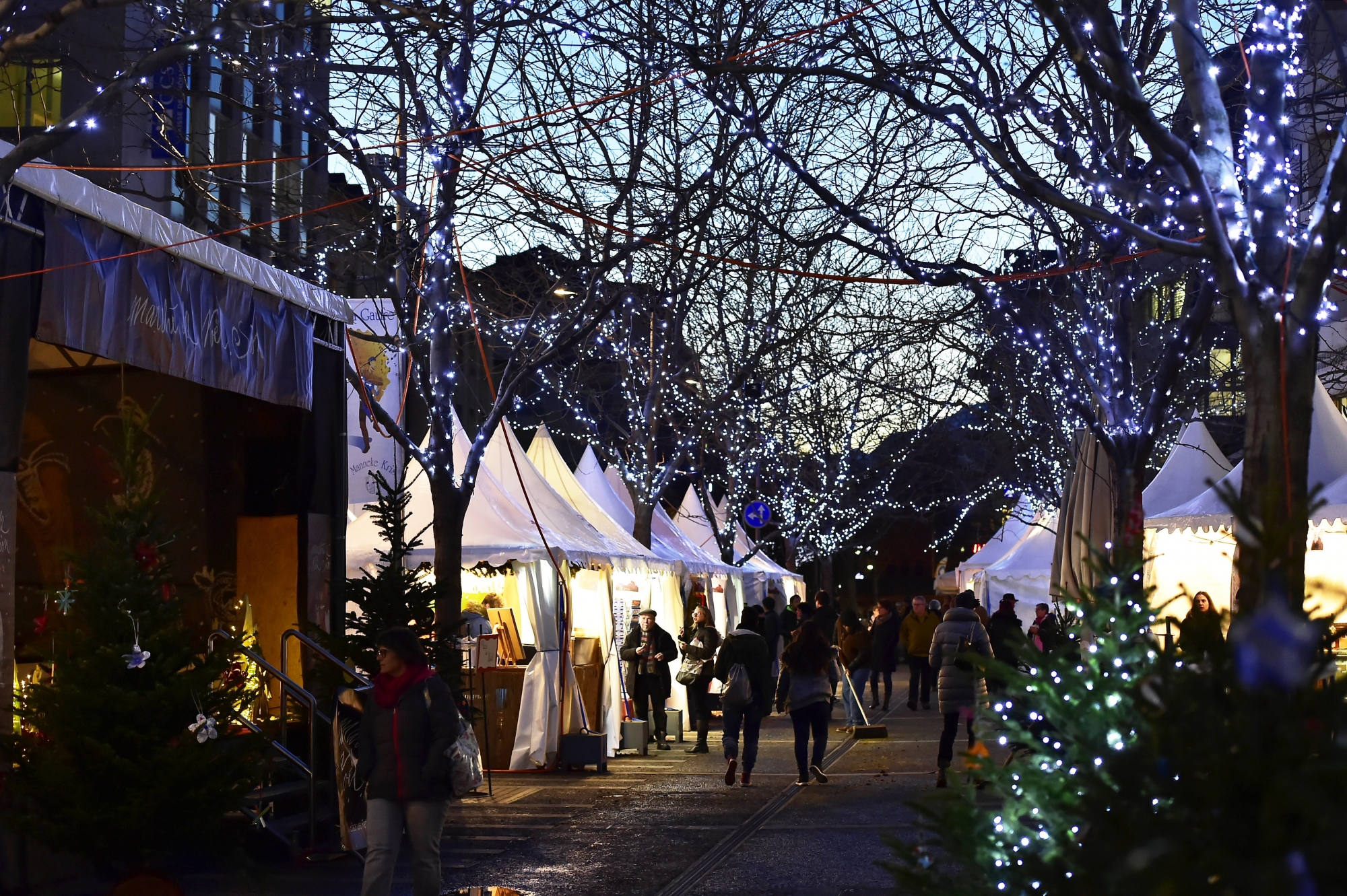Le marché de Noël de Sion animera la cité pendant dix-sept jours, dès samedi.