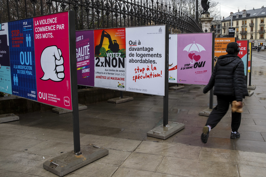 La population suisse a dit oui à la norme anti-homophobie et non à l'initiative sur les logements.