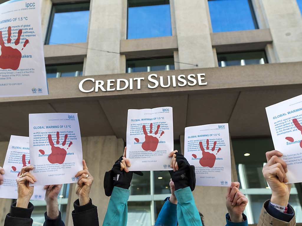 Le militant avait apposé des mains rouges sur un bâtiment de Crédit Suisse. (Archives)