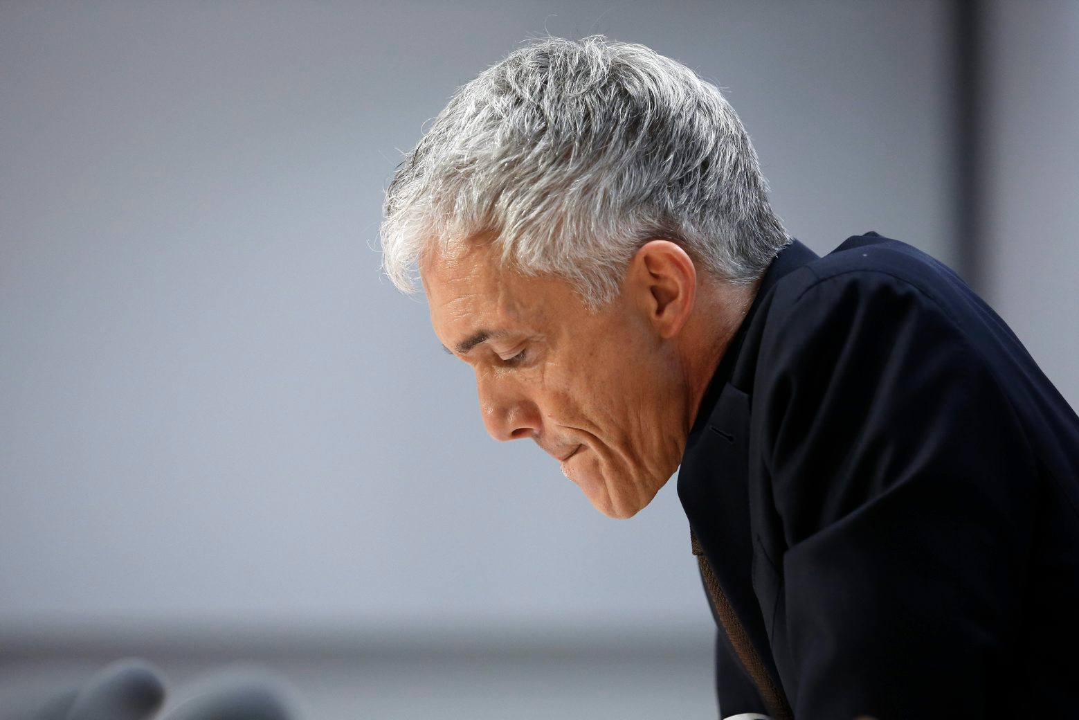Swiss Federal Attorney Michael Lauber reacts during a media conference at the Media Centre of the Federal Parliament in Bern, Switzerland, on Friday, 10 May 2019. Federal Attorney Michael Lauber is criticised for informal meetings with FIFA head Gianni Infantino. The supervisory authority for the Federal Prosecutor's Office is opening a disciplinary investigation against Lauber. (KEYSTONE/Peter Klaunzer) SCHWEIZ BUNDESANWALTSCHAFT LAUBER