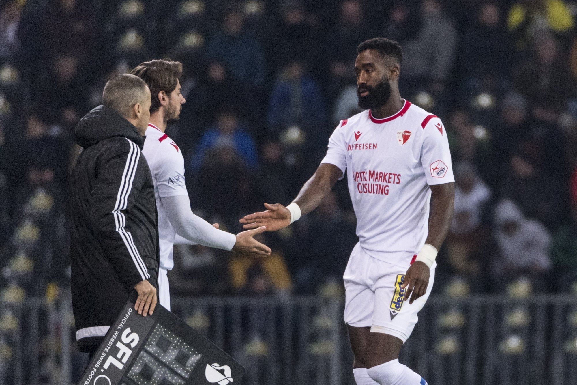 Johan Djourou n'accepte pas la manière dont le FC Sion a mis ses joueurs au pied du mur.