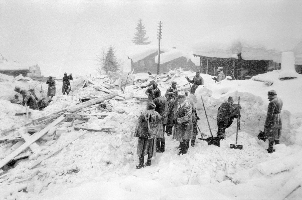 Le 24 février 1970, une avalanche emportait la vie de trente personnes à Reckingen, dans la vallée de Conches.