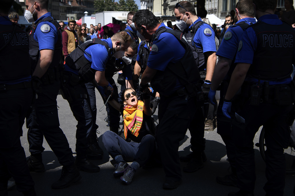 La police a bouclé la Place fédérale durant la journée.