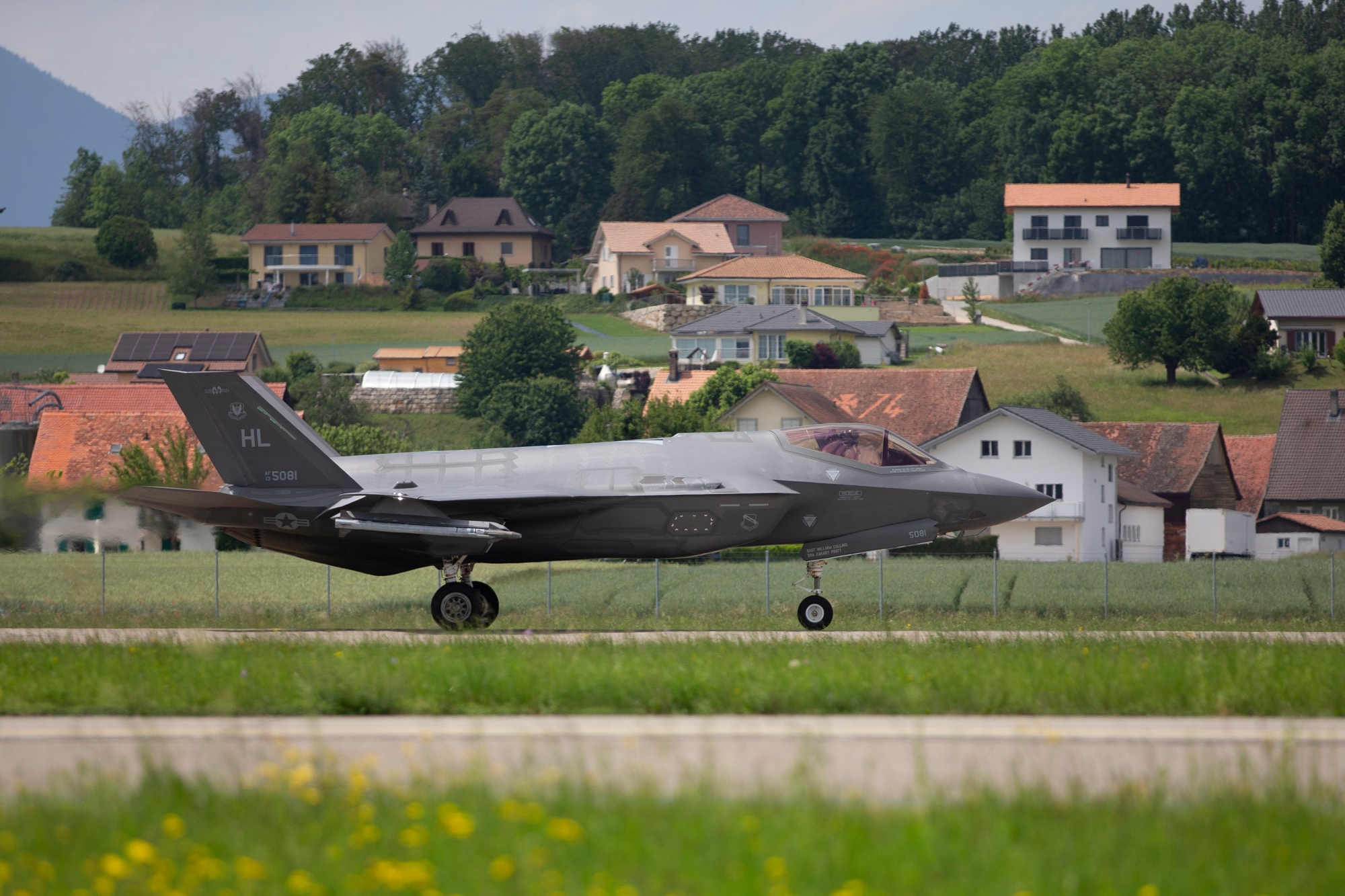 Dans un rapport interne, le Renseignement militaire suisse s’interroge sur les capacités du F-35A, ici en test à Payerne, en juin 2019. C’est l’un des appareils que pourrait acheter l’armée.