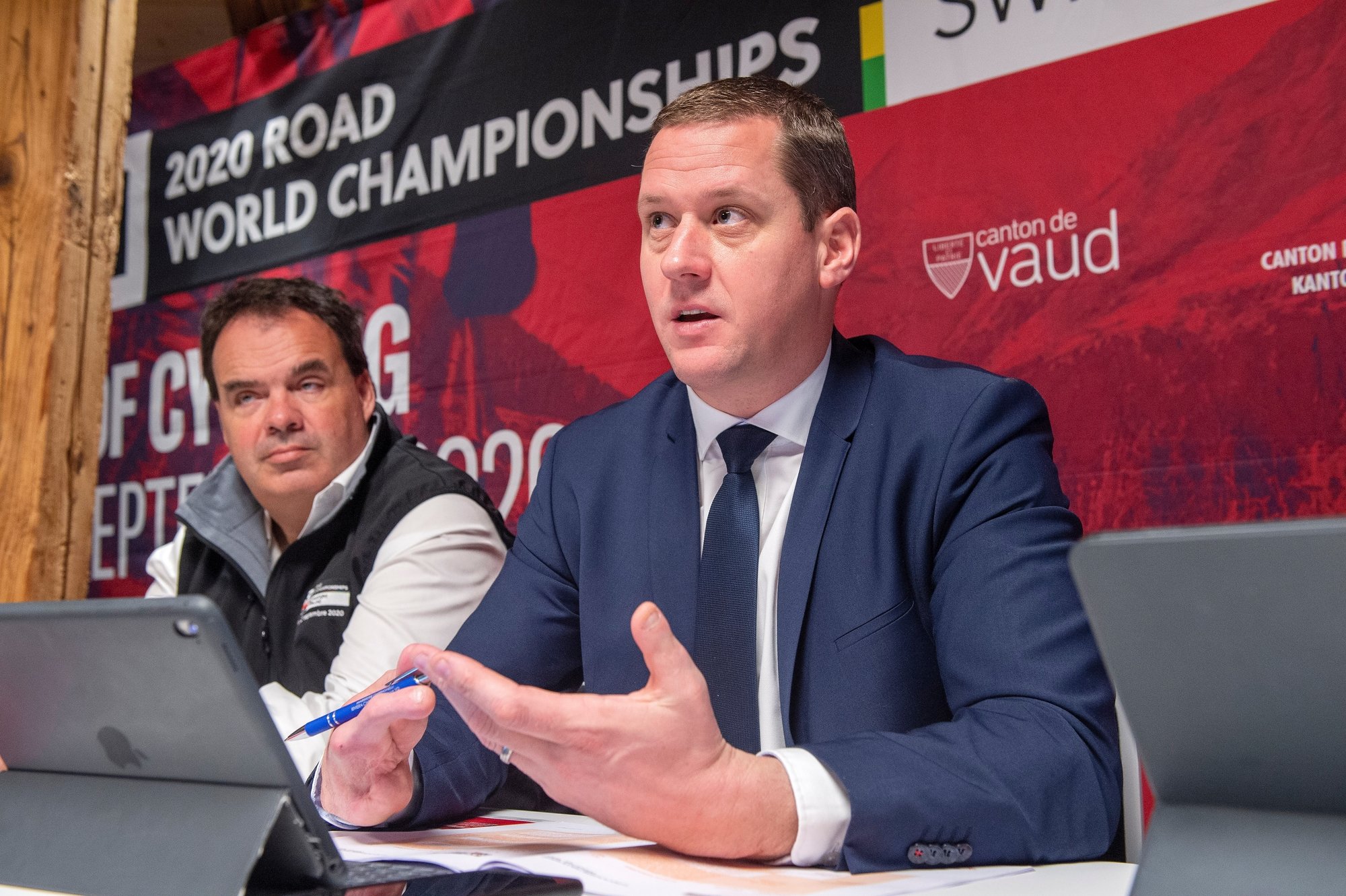Le coprésident du comité d'organisation des Mondiaux 2020 d'Aigle et Martigny, Grégory Devaud,  veut voir le verre à moitié plein après l'annonce de la décision de l'UCI.