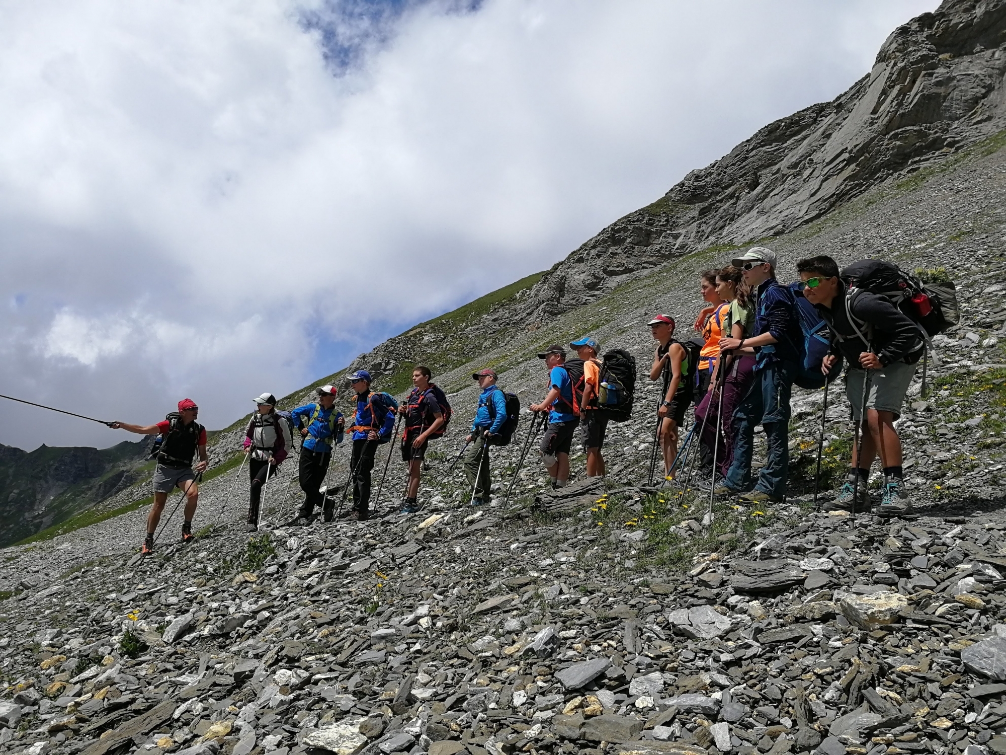 Les jeunes participants ont l'occasion de découvrir la montagne autrement.