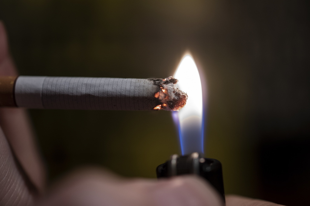 Dans sa campagne mondiale, l'OMS souhaite rendre les jeunes attentifs aux méthodes utilisées  pour les amener vers la cigarette.