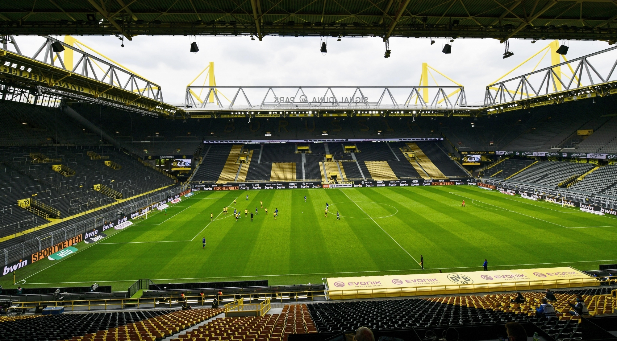 Comme face à Schalke le 16 mai, le Signal Iduna Park sera vide mardi soir lors du choc entre le Borussia Dortmund et le Bayern Munich. 