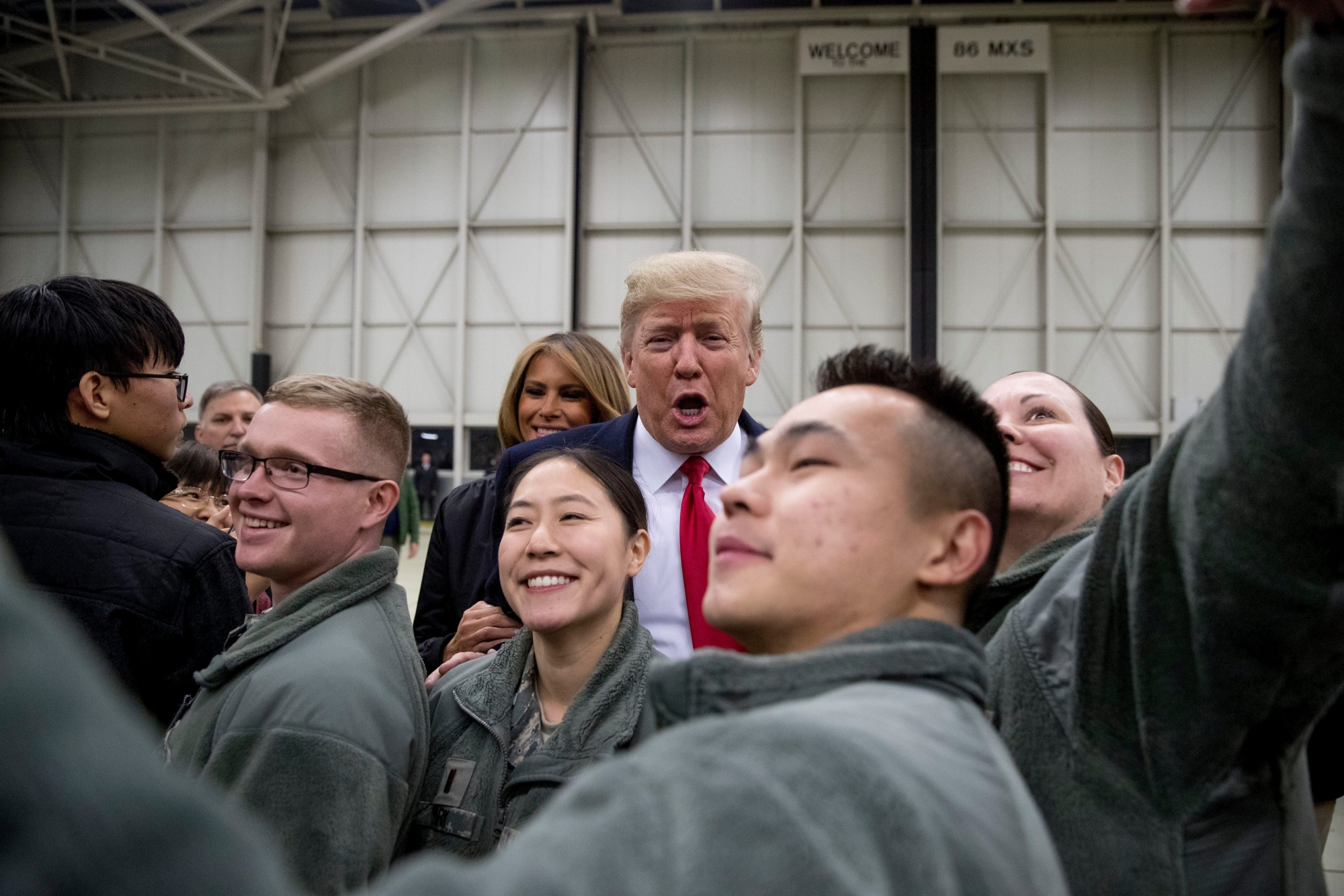 Trump aurait ordonné le retrait de 9500 soldats américains stationnés en Allemagne.