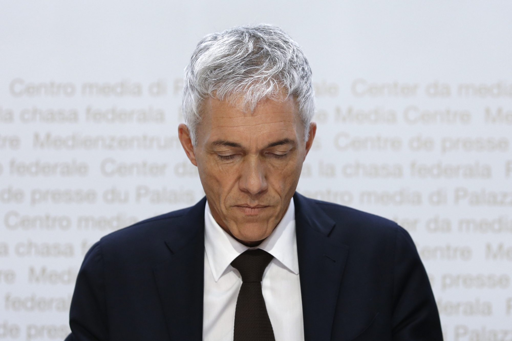 ARCHIVBILD ZUM RUECKTRITTSANGEBOT VON BUNDESANWALT MICHAEL LAUBER --- Swiss Federal Attorney Michael Lauber during a media conference at the Media Centre of the Federal Parliament in Bern, Switzerland, on Friday, 10 May 2019. Federal Attorney Michael Lauber is criticised for informal meetings with FIFA head Gianni Infantino. The supervisory authority for the Federal Prosecutor's Office is opening a disciplinary investigation against Lauber. (KEYSTONE/Peter Klaunzer) ArcInfo