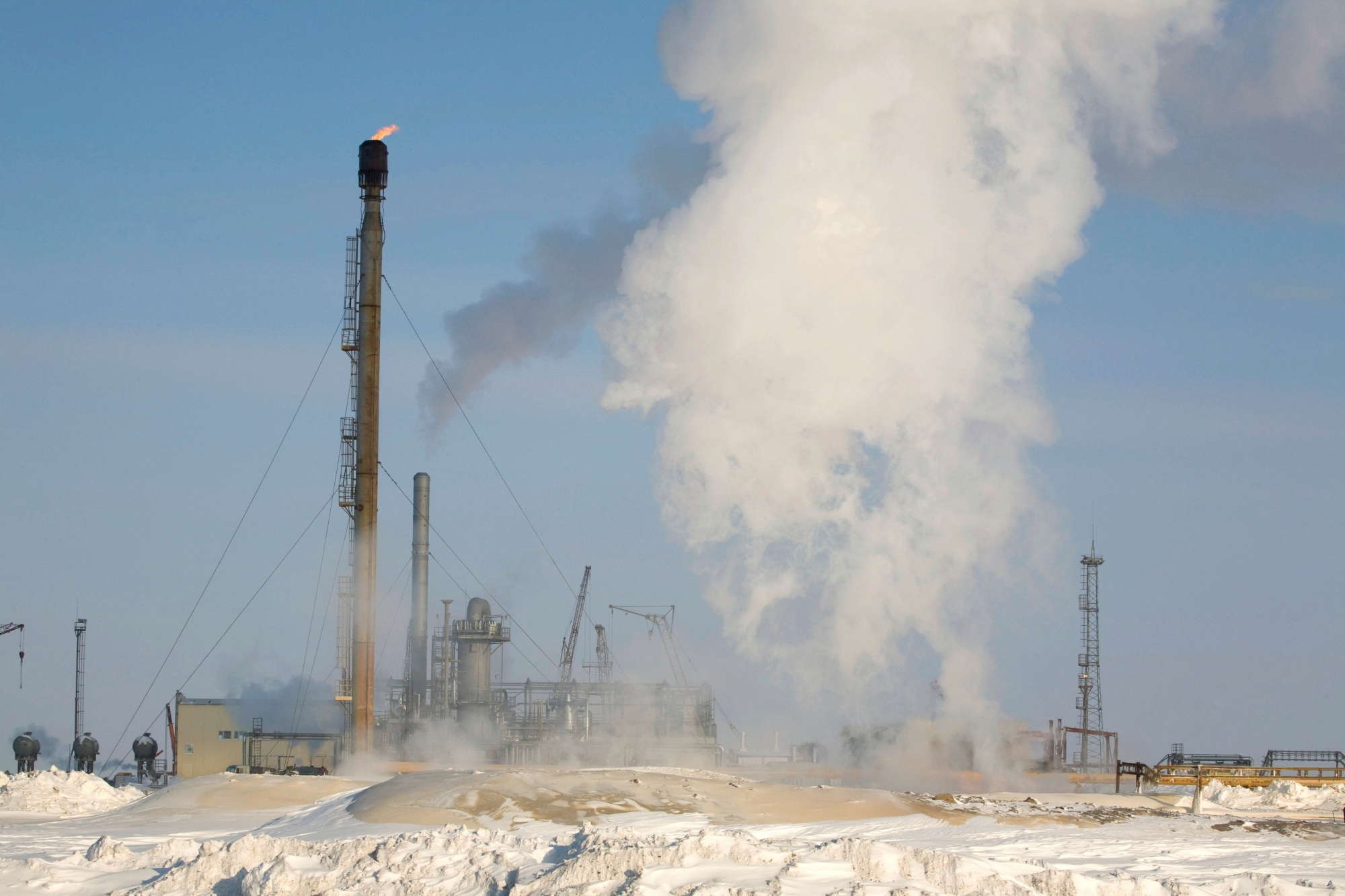 Un projet de gaz naturel liquéfié arctique, l’emblématique Yamal LNG, piloté par Novatek, en Sibérie.
