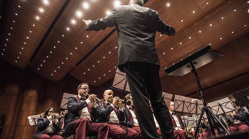 Si elles déposent leur demande avant le 20 septembre, les sociétés de chant et de fanfare pourront bénéficier d'un soutien supplémentaire pour le salaire de leurs directeurs.