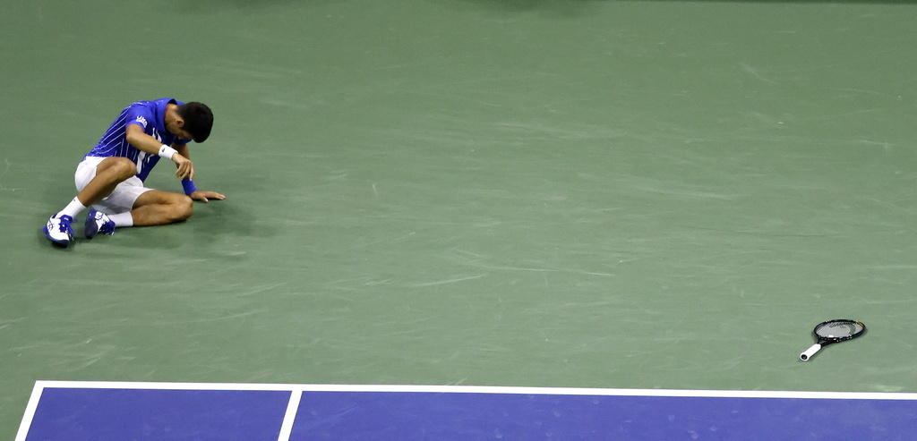 Novak Djokovic ne verra pas le bout du tournoi à Flushing Meadows après sa disqualification.