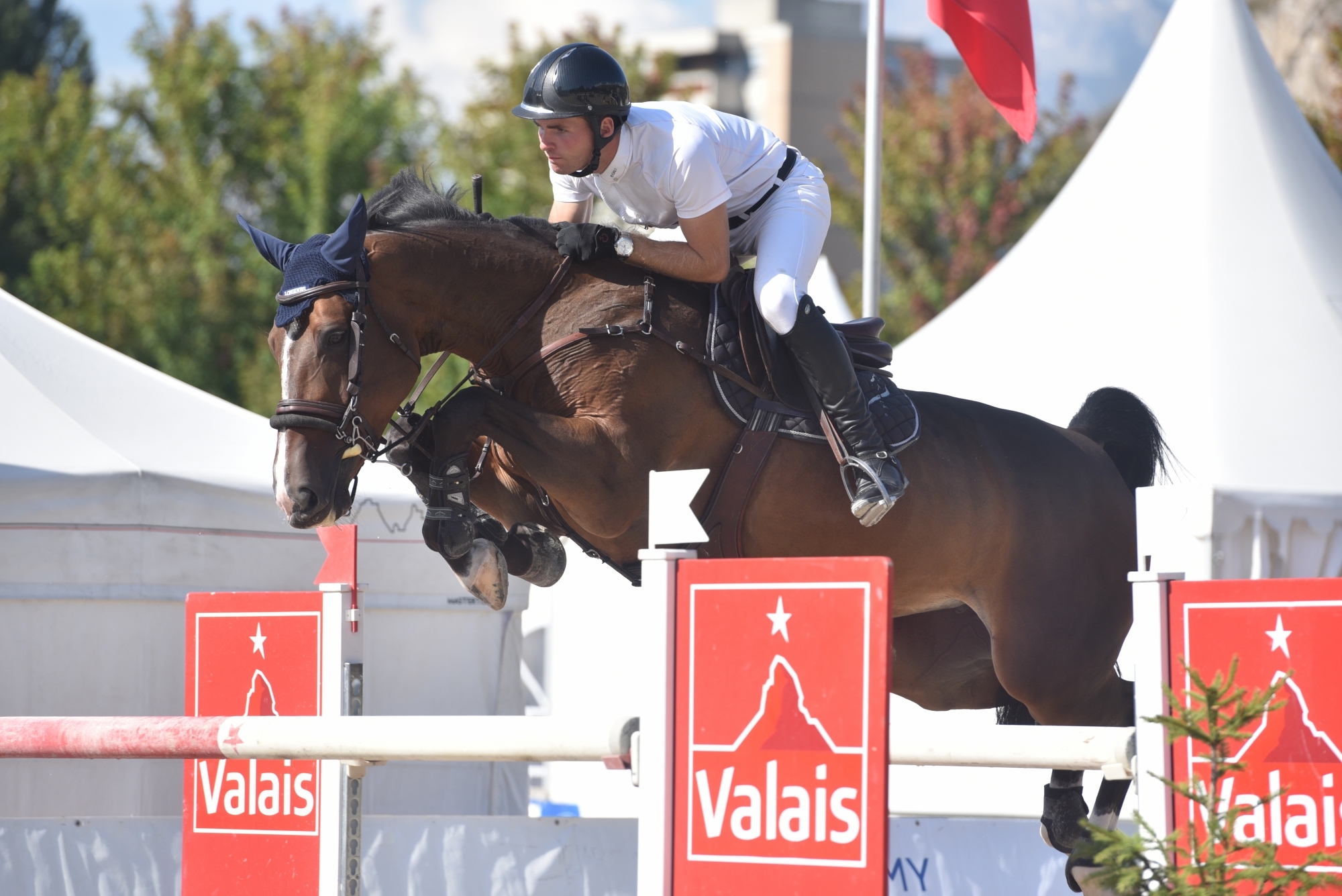 Bryan Balsiger, sur Dubai Du Bois Pinchet, s'est imposé vendredi devant la Valaisanne Aurelia Loser. 