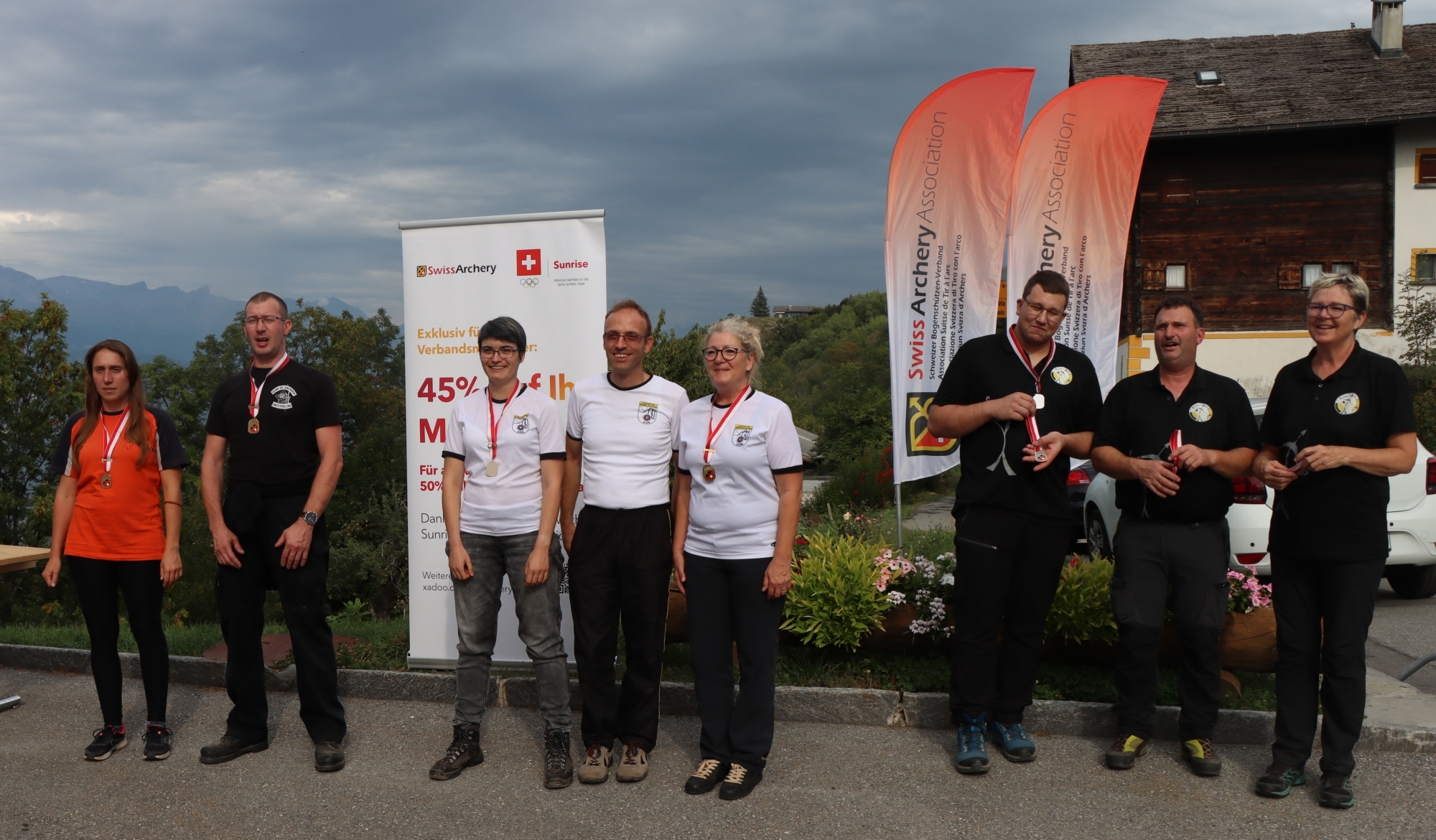 Les Archers de la Tour (en blanc) ont remporté le titre par équipe grâce à Morgane Loretan, Christian Métrailler et Caroline Savioz.