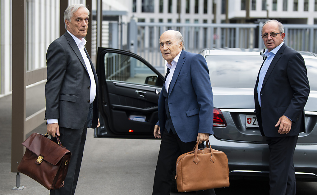 L'ancien président de la FIFA Sepp Blatter s'est présenté mardi pour une audience devant le Ministère public de la Confédération.
